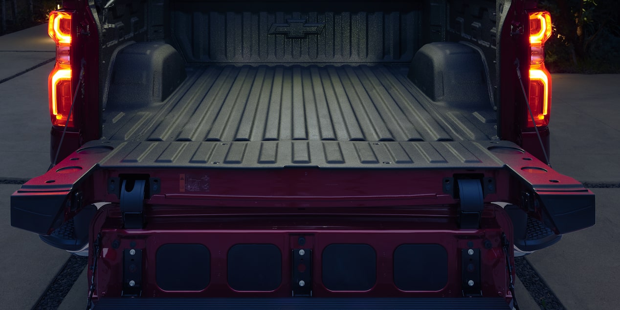 2026 Chevrolet Silverado Exterior Trunk