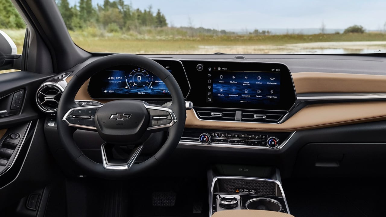 vue de l'habitacle et du tableau de bord d'un Chevrolet Equinox EV 2026