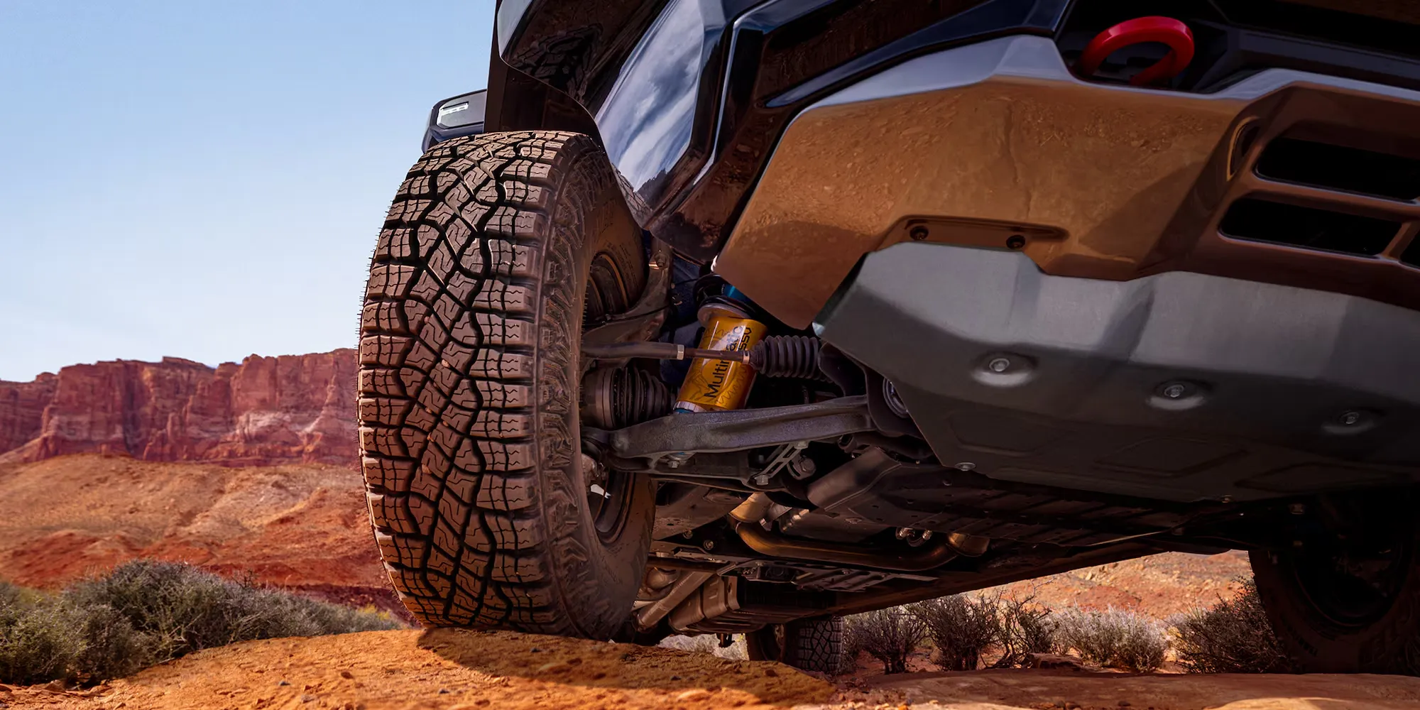 Pneu tout-terrain et soubassement du Chevrolet Silverado 1500 2027.