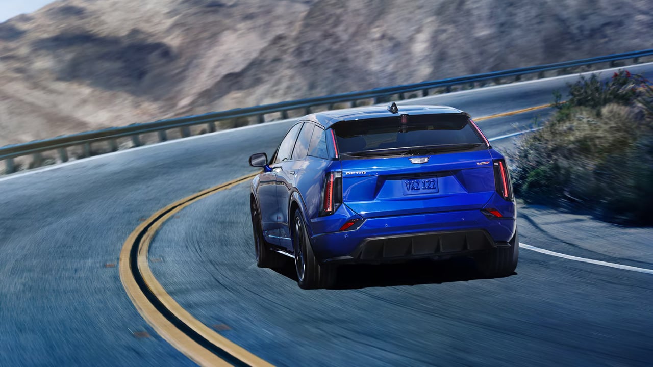 vue latérale arrière d'un Cadillac Optiq 2026