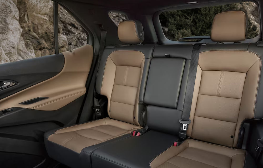 2024 Chevrolet Equinox interior -1