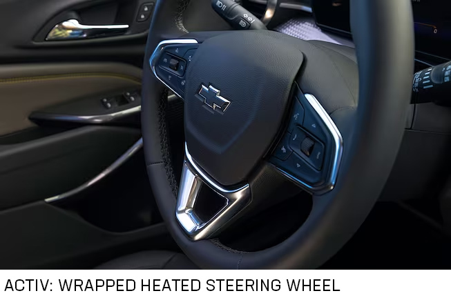 Steering Wheel Close-Up of the 2024 Chevrolet Trax Activ with Text Steering Wheel Close-Up of the 2024 Chevrolet Trax Activ with Text - Barnes Wheaton GM South Surrey
