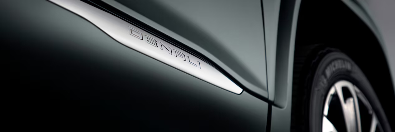 2023 gmc acadia exclusive denali design 3 slider_widget-133-2