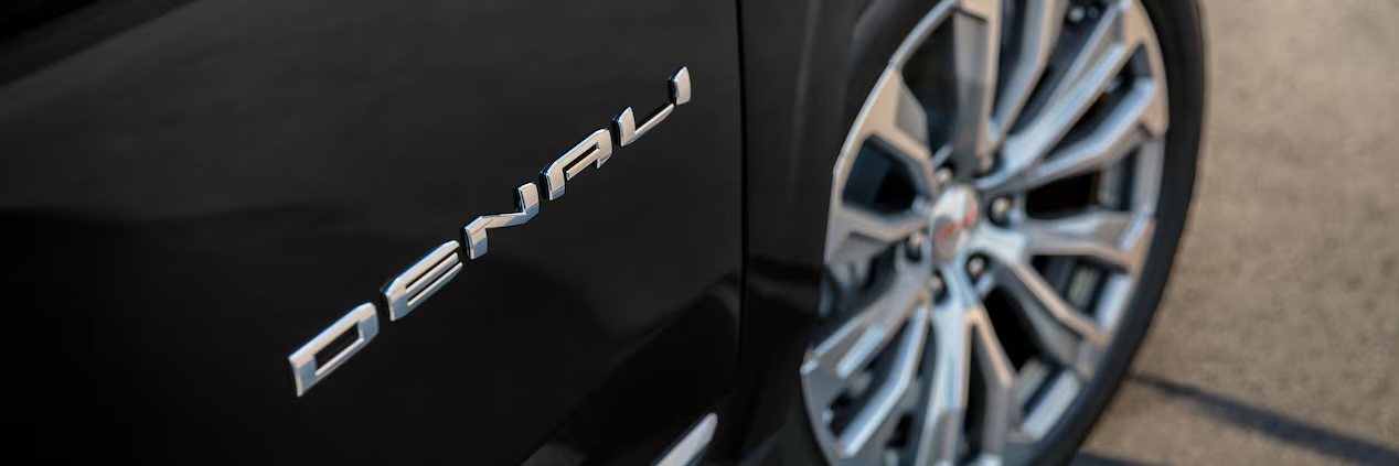 2023 gmc yukon & yukon xl chrome details 2 slider_widget-135-1