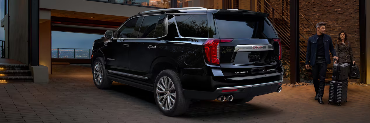 2023 gmc yukon & yukon xl chrome details 4 slider_widget-135-3